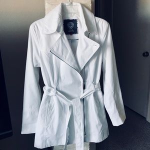 VINCE CAMUTO White Coat Medium